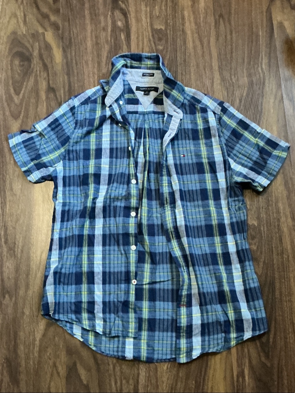 Tommy Hilfiger Navy and Light Blue Plaid Short-Sleeve Button-Down Shirt